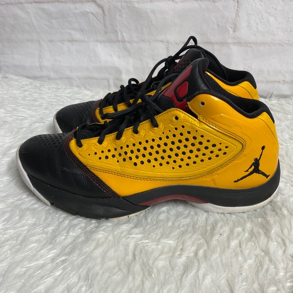 Jordan Other - Jordan mens athletic shoes size 10